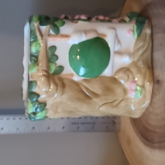 M&M planter - Picture 4 of 6